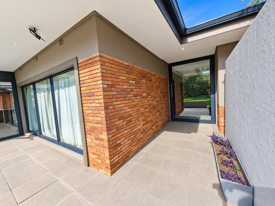 5 Bedroom Property for Sale in Waverley Free State